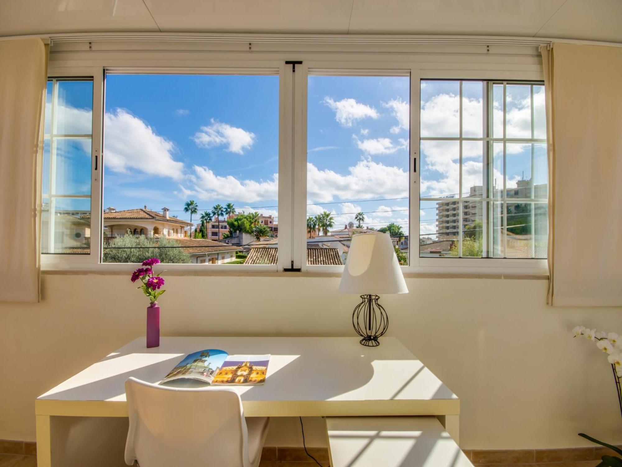 Charming With Terrace Holiday home